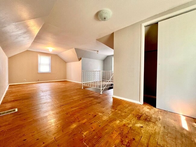 Building Photo - 1654 O Brien St