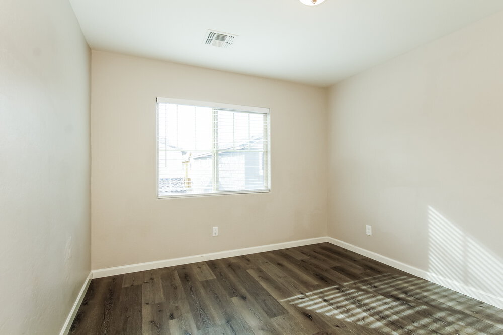 Building Photo - 17976 N 114th Ln