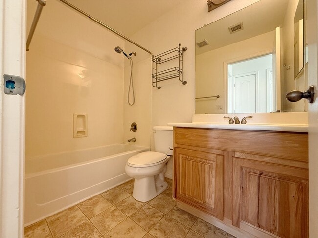Building Photo - 4802 W Fawn Dr