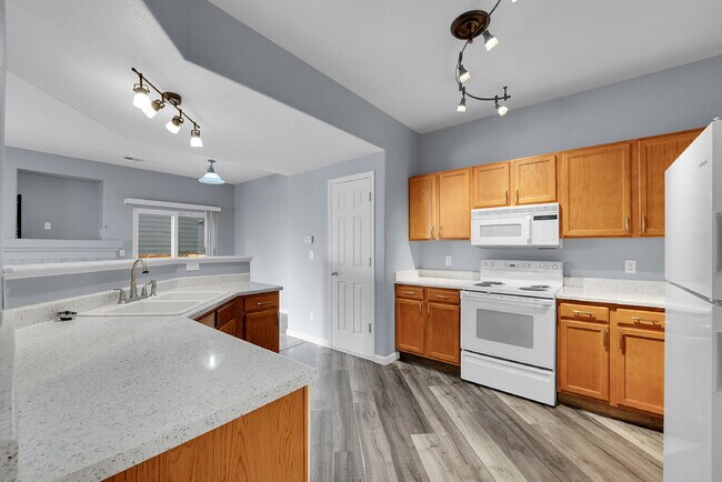 Building Photo - $1,875.00- 2 Bedrooms, 2.5 Bathrooms, Town...