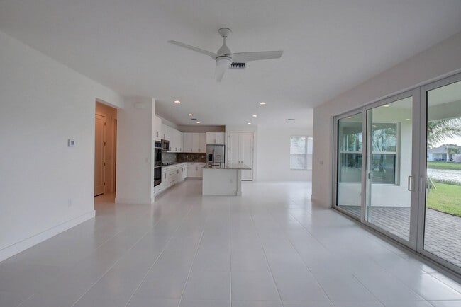 Building Photo - 9632 Highland Pointe Pass