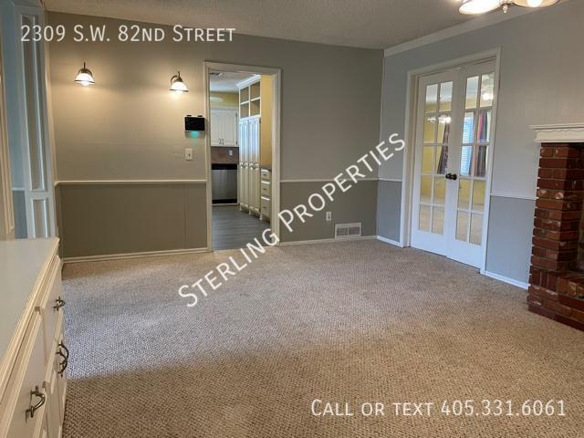 Building Photo - 2309 SW 82nd St
