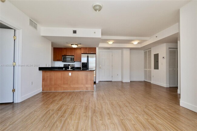 Building Photo - 4100 Salzedo St