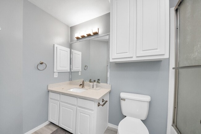 Building Photo - 17314 Pinecreek Hollow Ln