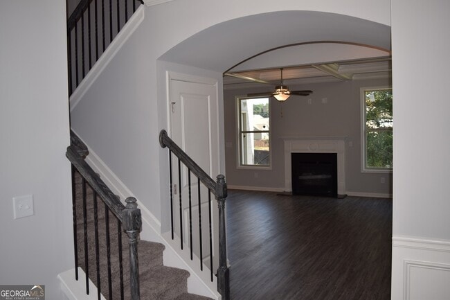 Building Photo - 533 Brighton Park Cir