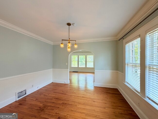 Building Photo - 557 Manford Rd SW