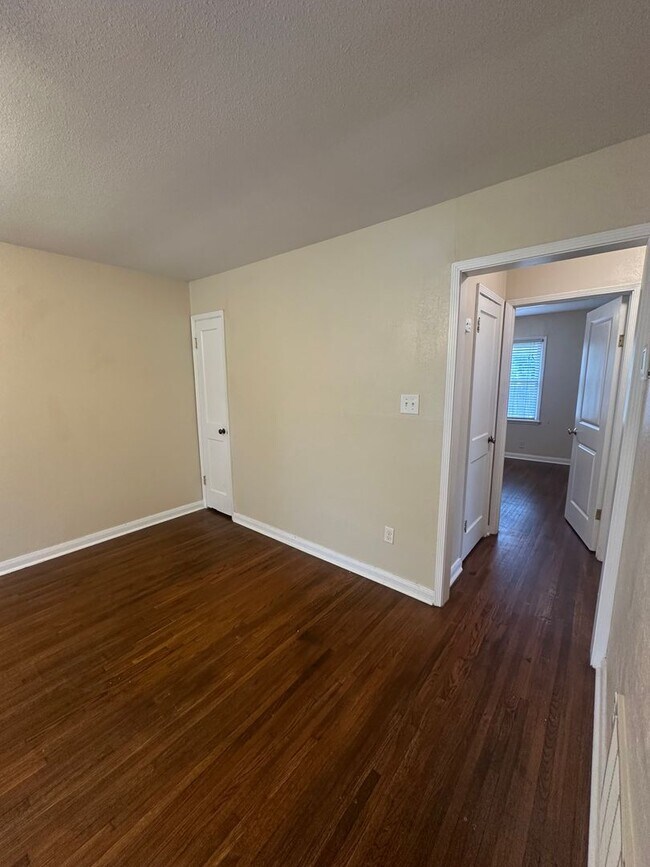 Building Photo - 332 Babb Dr