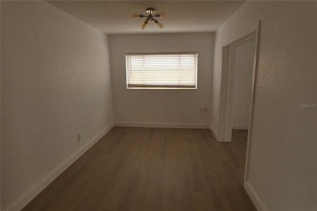 Building Photo - 8468 7th Way N