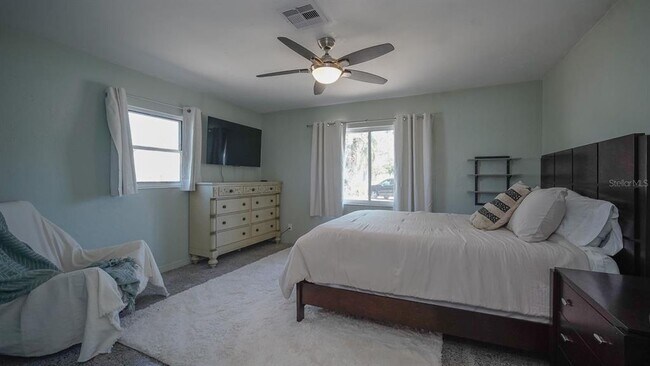 Building Photo - 4739 Baywood Point S