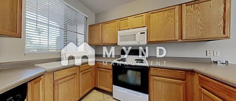 Building Photo - 2121 N 29th Pl