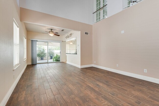 Building Photo - Desert Shores Gem with Main-Level Primary Suite & Private Wraparound Patio