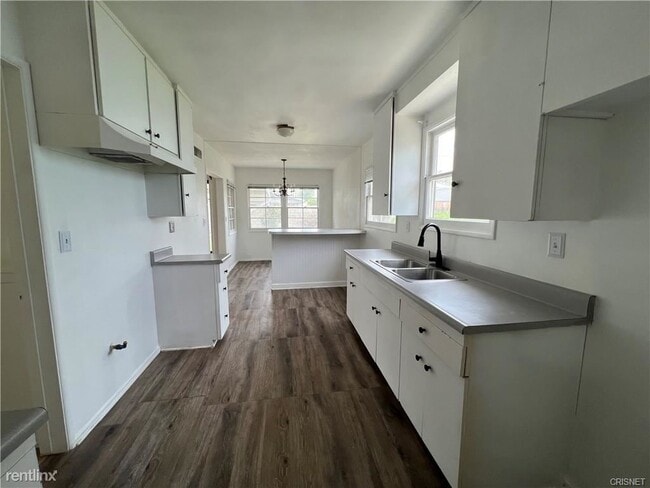 Building Photo - 3 br, 2 bath House - 10939 Gloria Ave