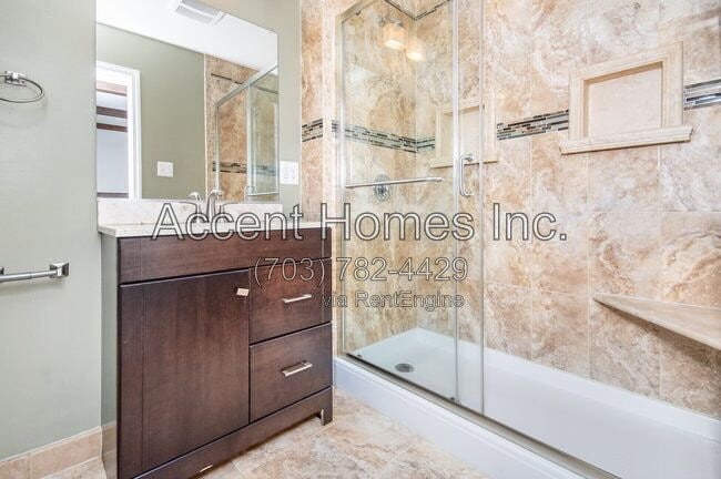 Building Photo - 6509 China Grove Ct