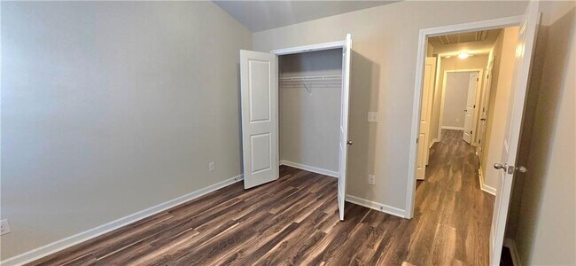 Building Photo - 631 Justins Pl Ln