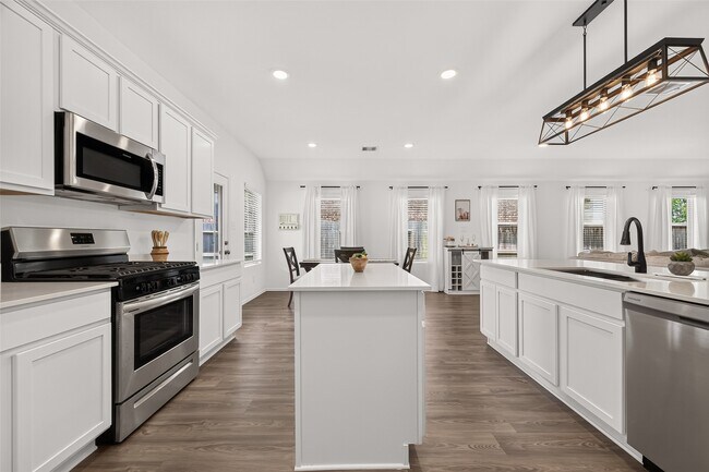 Building Photo - 3112 Catalonion Ct