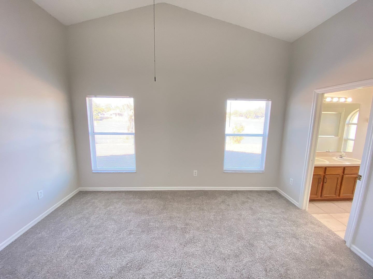 Building Photo - 132 Rose Hill Trail