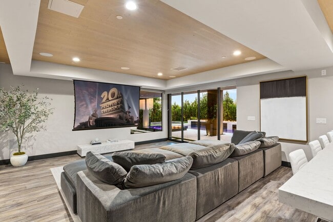 Building Photo - 11142 San Terrazo Pl