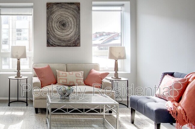 Building Photo - 2422 17th St NW