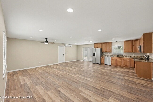 Building Photo - 2850 Starlight Dr