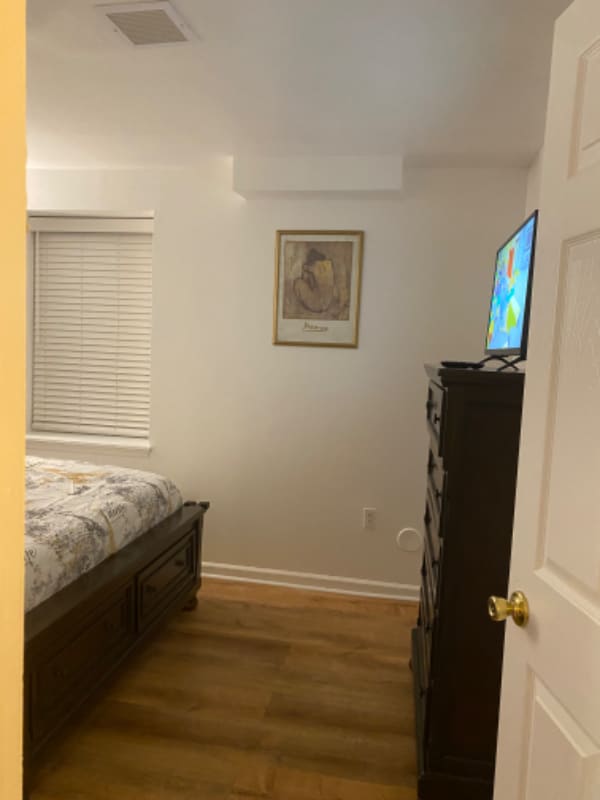 Building Photo - 232 Mt Pleasant Ave