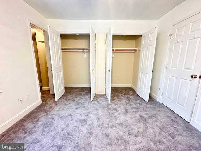 Building Photo - 14434 Cool Oak Ln