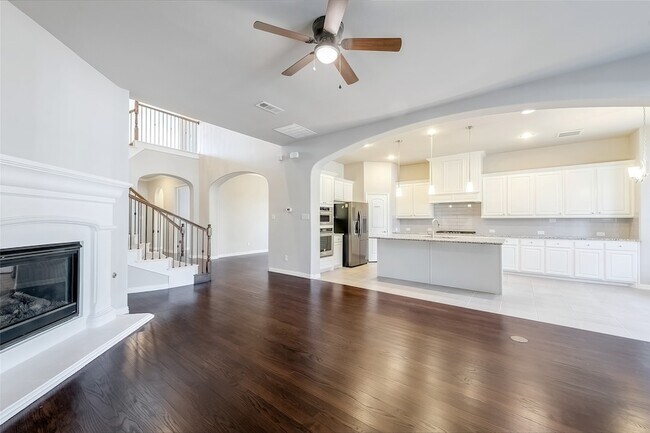 Building Photo - 6808 Badlands Dr