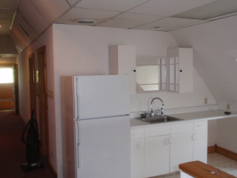 Building Photo - 27 N Franklin St