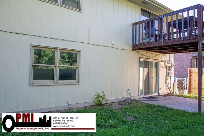 Building Photo - 3800/3802 Keith Cir