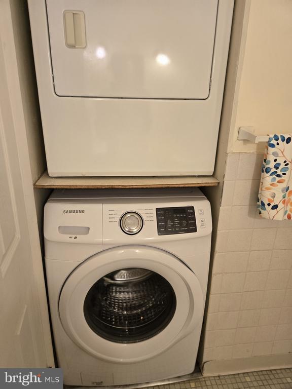 Building Photo - 207 Walnut Hill Rd