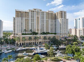 Building Photo - 511 SE 5 Ave