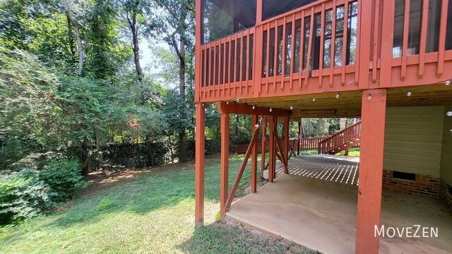 Building Photo - 203 Rose Valley Woods Dr