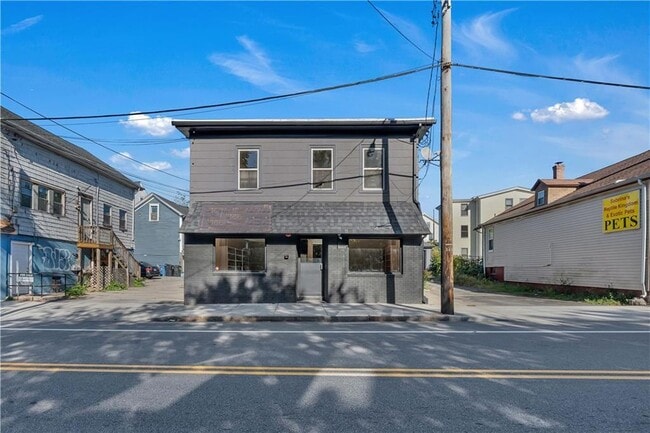 Building Photo - 415 Broad St