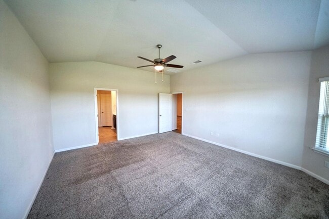 Building Photo - Beautiful Home Now Available in Orchard Pa...