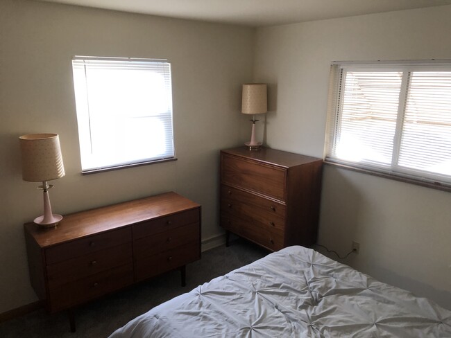 Back Bedroom - 116 Greencrest Ter