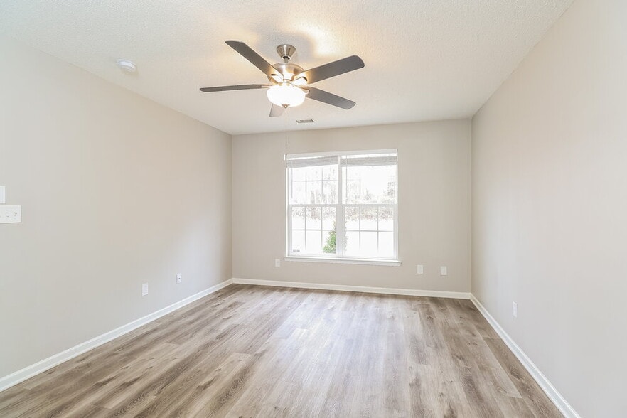 Building Photo - 1641 Galesburg St