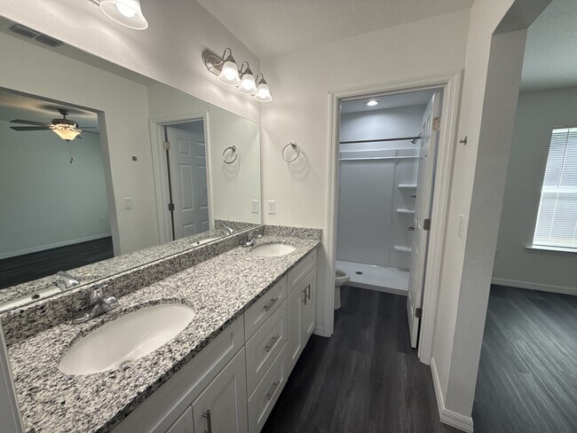 Building Photo - 2234 NW 65th Pl