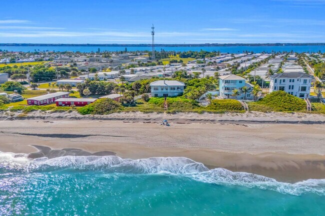 Building Photo - 2775 Jimmy Buffett Mem Hwy