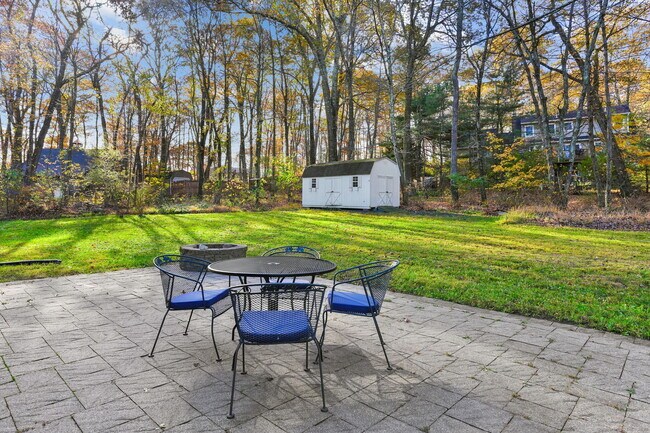 Building Photo - 58 Big Trail