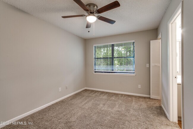 Building Photo - 1357 Kingsley Ave