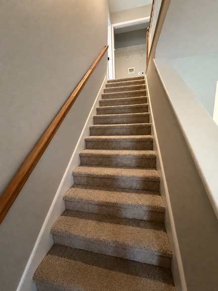 Stairs - 222 18th Ave SE