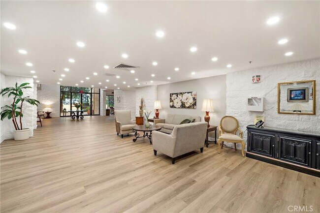 Building Photo - 24055 Paseo Del Lago