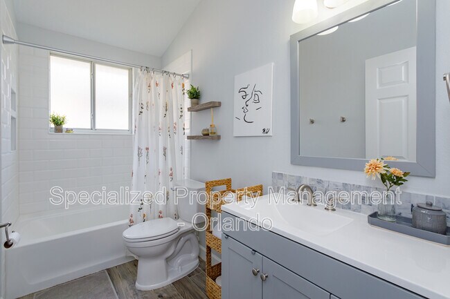 Building Photo - 2532 Ventura Cir