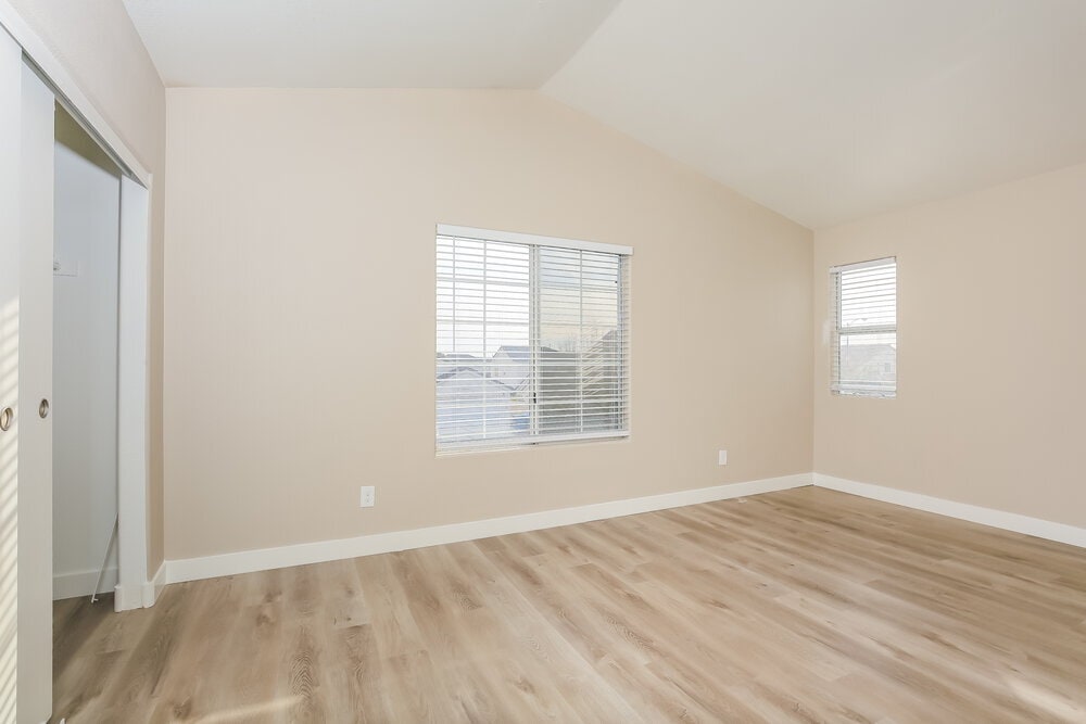 Building Photo - 4375 Coyote Crest Ct