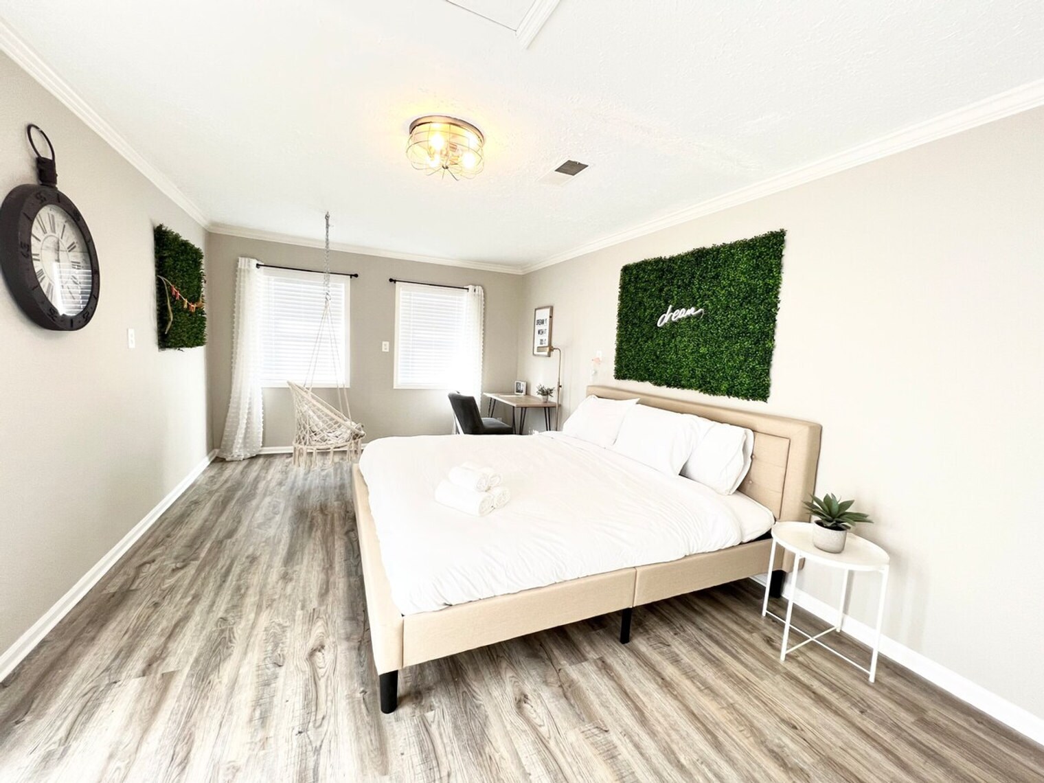 Building Photo - 1301 Kings Ridge Dr NW