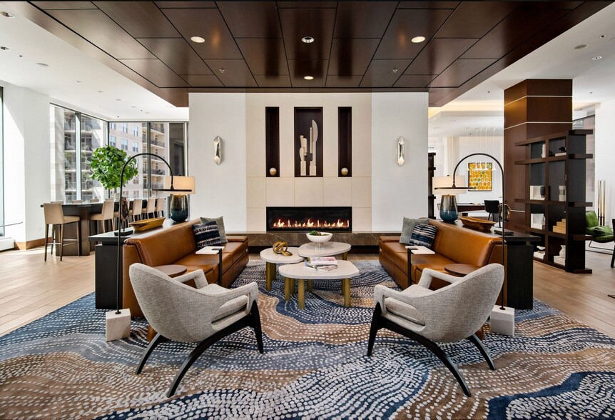 Building Photo - 50 E Chestnut St