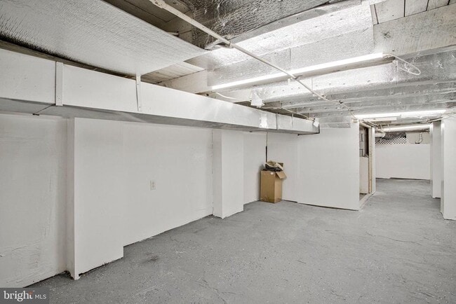 Building Photo - 1102 Carroll St