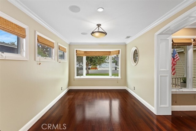 Building Photo - 2581 Fairway Dr