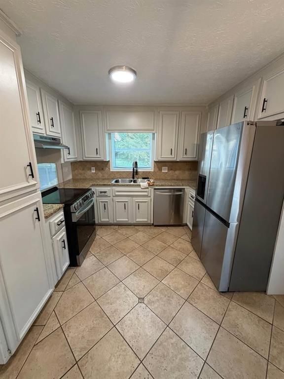 Building Photo - 2532 Hidden Hills Dr