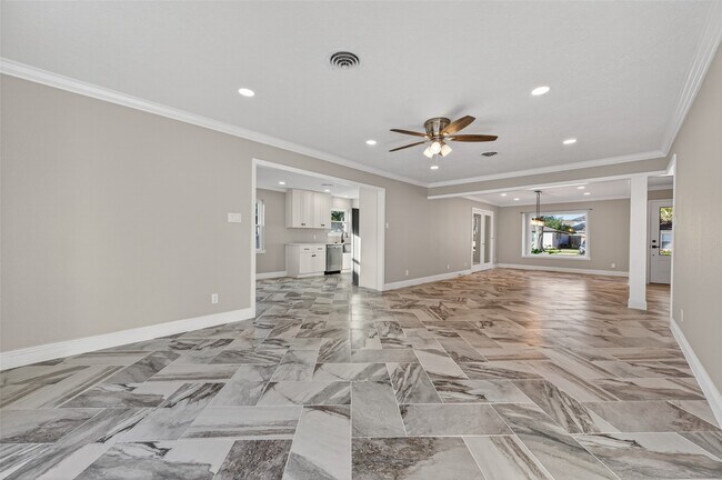 Building Photo - 5407 Lymbar Dr