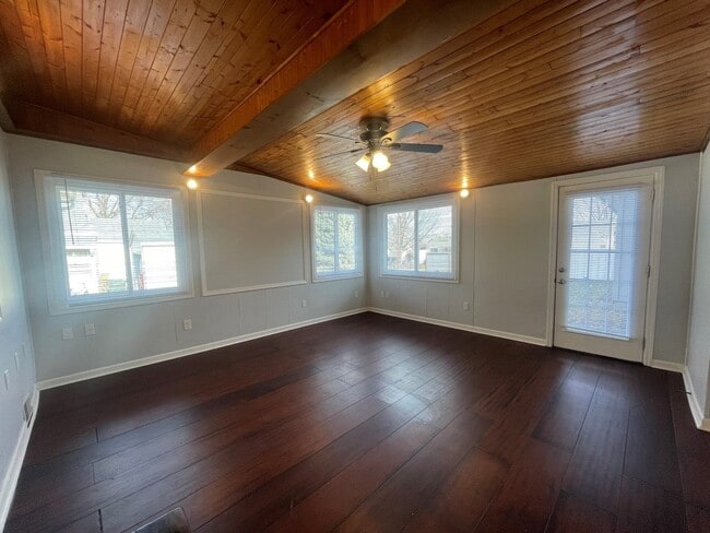 Building Photo - Town Home for rent in Papillion